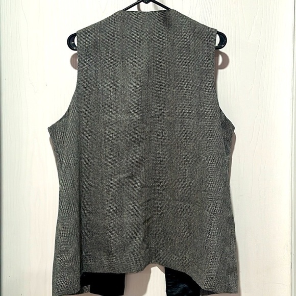 Chico's Beaded Vest - Size 3 - Picture 4 of 5